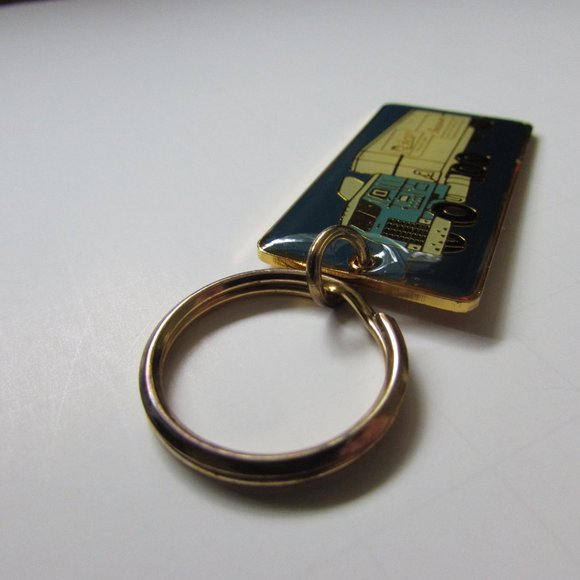 Trucker Keychain - Picture 9 of 12